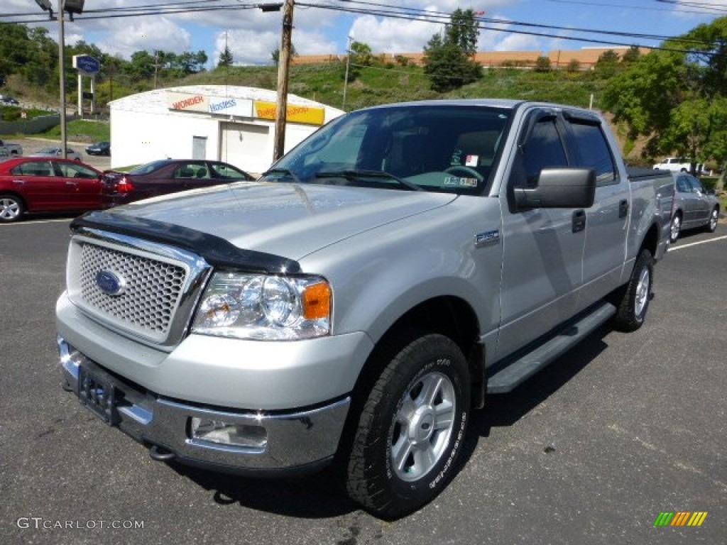 2004 F150 XLT SuperCrew 4x4 - Silver Metallic / Heritage Graphite Grey photo #5