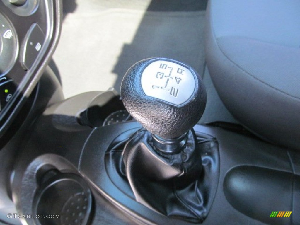2007 Ford Focus ZX4 S Sedan 5 Speed Manual Transmission Photo #71078047
