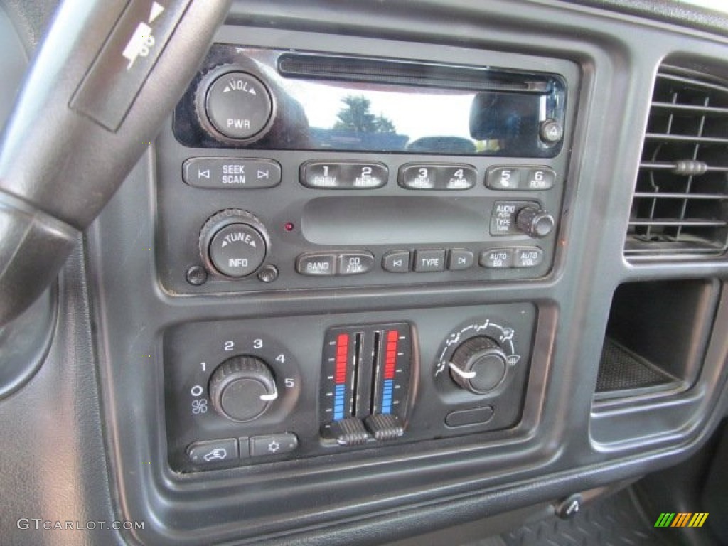 2005 Chevrolet Silverado 1500 LS Extended Cab 4x4 Audio System Photo #71078257