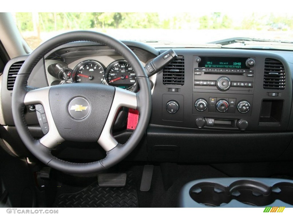 2013 Chevrolet Silverado 3500HD LT Crew Cab 4x4 Dually Ebony Dashboard Photo #71078518