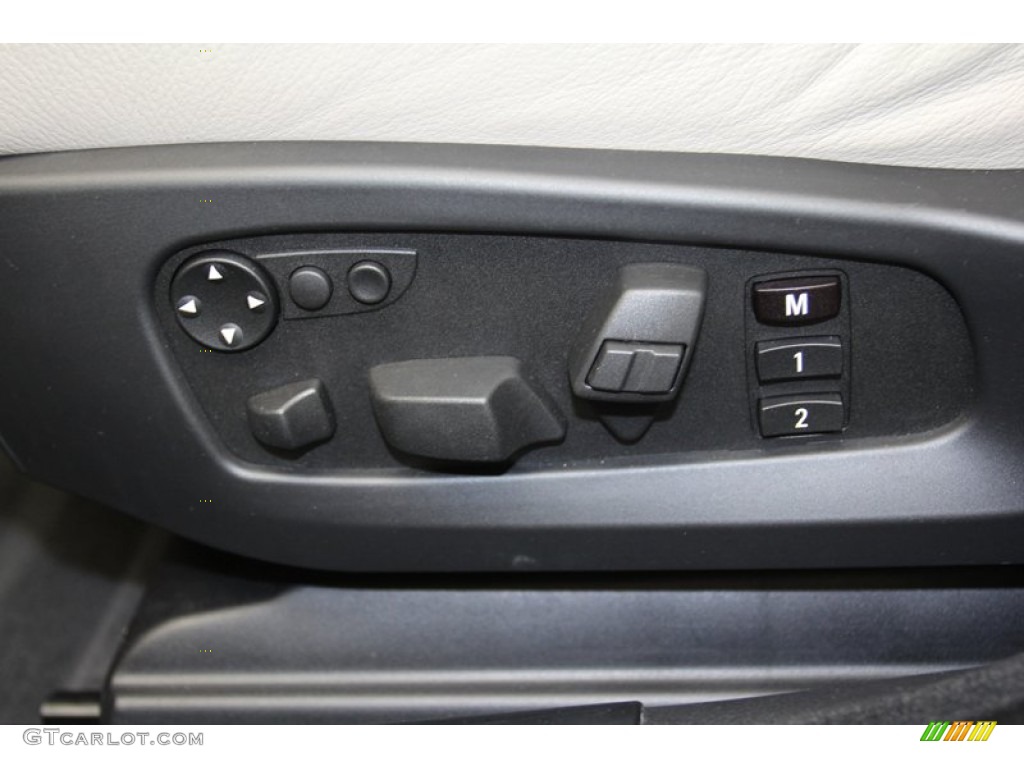 2008 BMW M5 Sedan Controls Photo #71079964