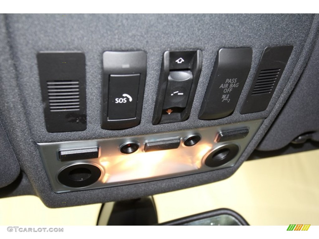 2008 BMW M5 Sedan Controls Photo #71079982