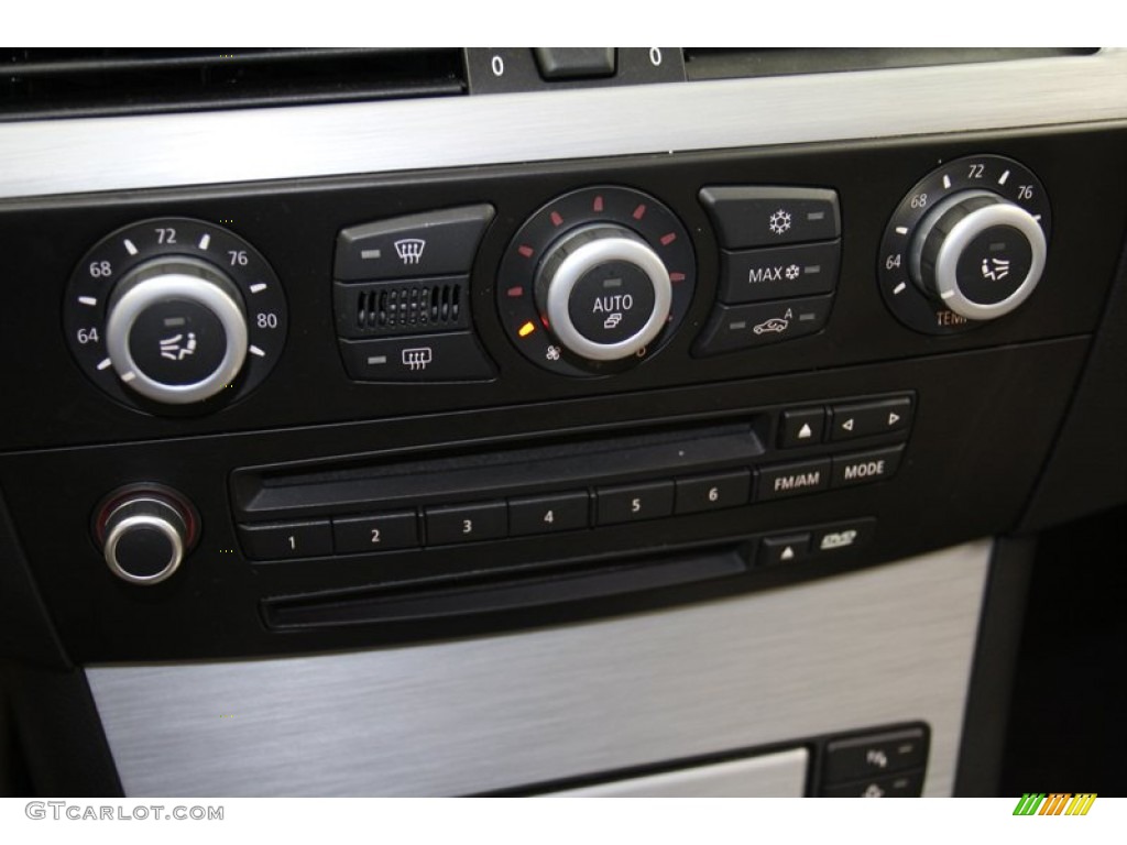 2008 BMW M5 Sedan Controls Photo #71080003
