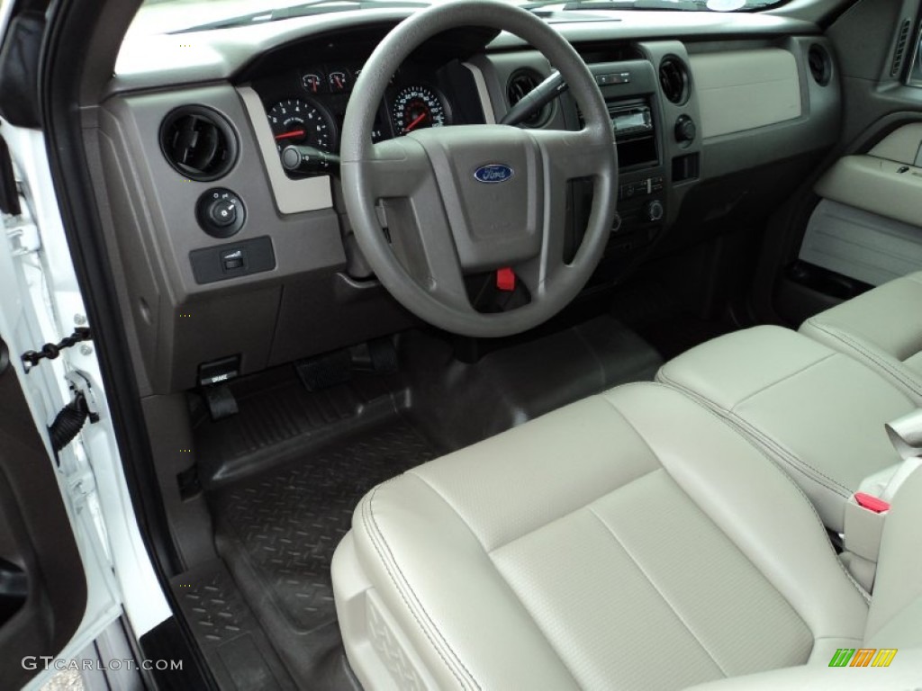 2010 F150 XL SuperCrew - Oxford White / Medium Stone photo #17