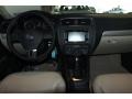 Black Uni - Jetta SE Sedan Photo No. 15