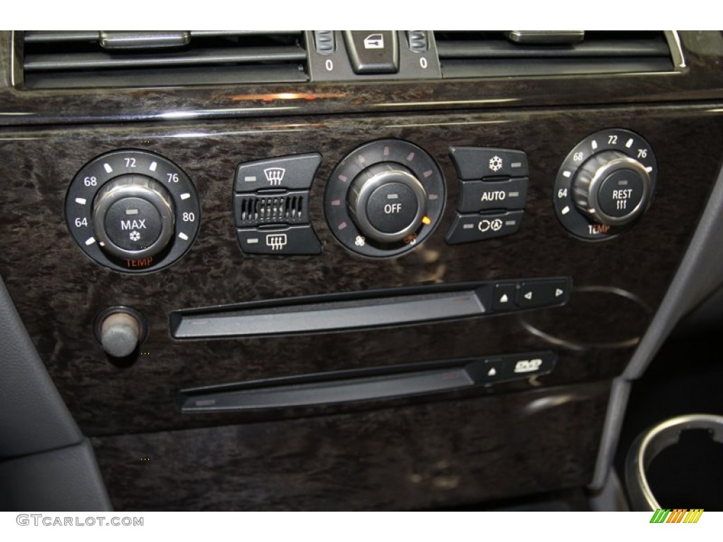 2005 BMW 6 Series 645i Coupe Controls Photo #71082778