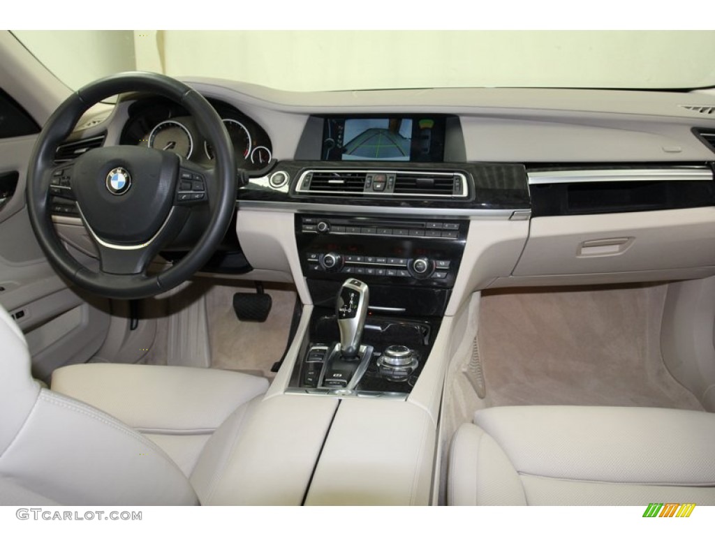 2012 BMW 7 Series 750Li Sedan Oyster Dashboard Photo #71082970