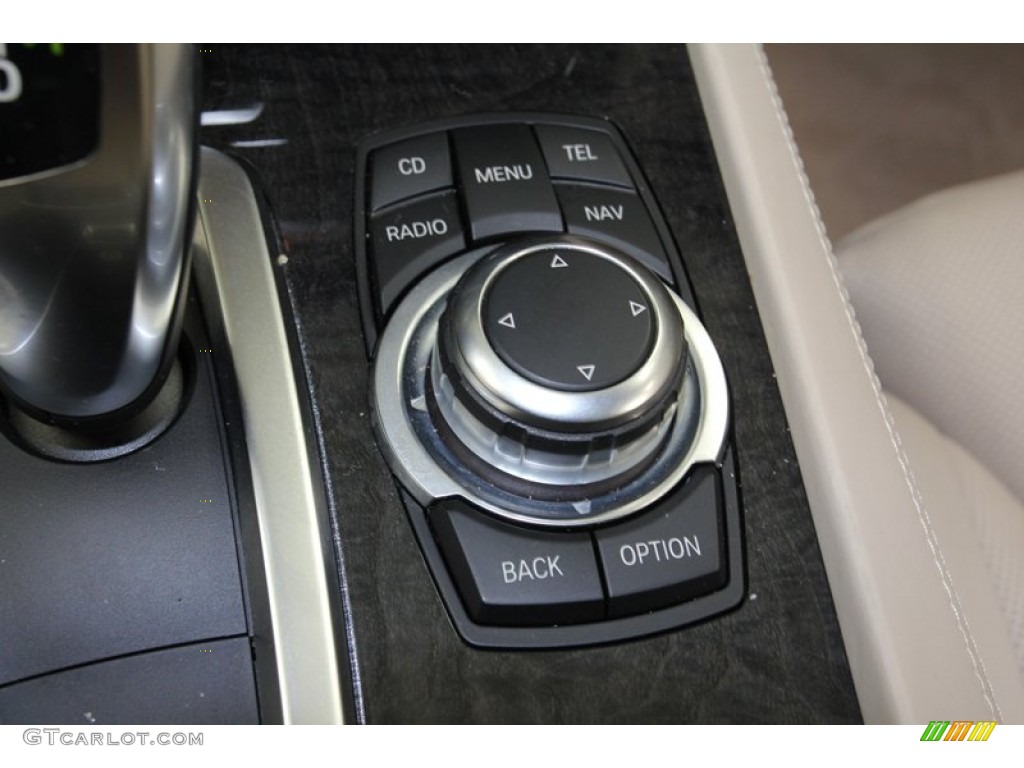 2012 BMW 7 Series 750Li Sedan Controls Photo #71083141