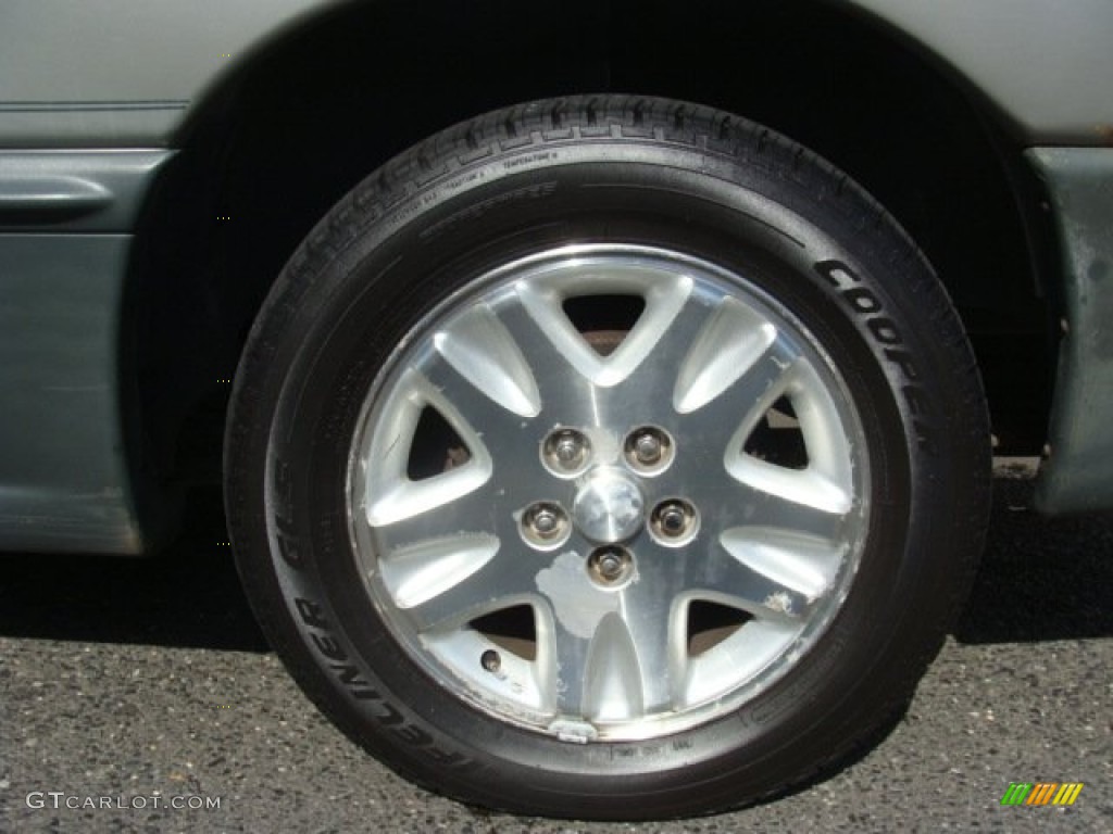 1996 Dodge Grand Caravan LE Wheel Photos