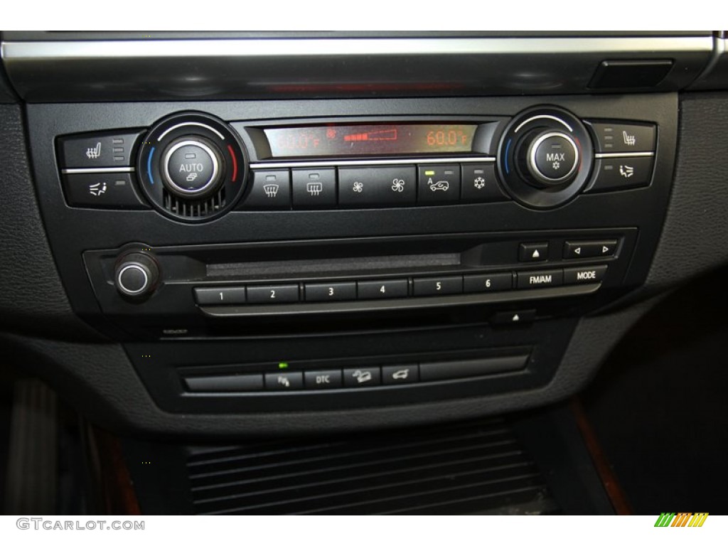 2009 BMW X5 xDrive48i Controls Photo #71084665