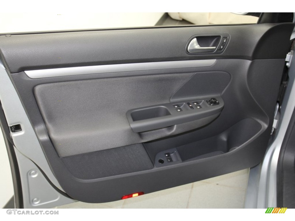 2007 Volkswagen Jetta 2.5 Sedan Art Gray Door Panel Photo #71086027