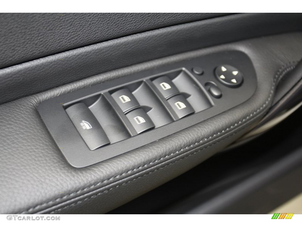2013 BMW 1 Series 128i Convertible Controls Photo #71087359