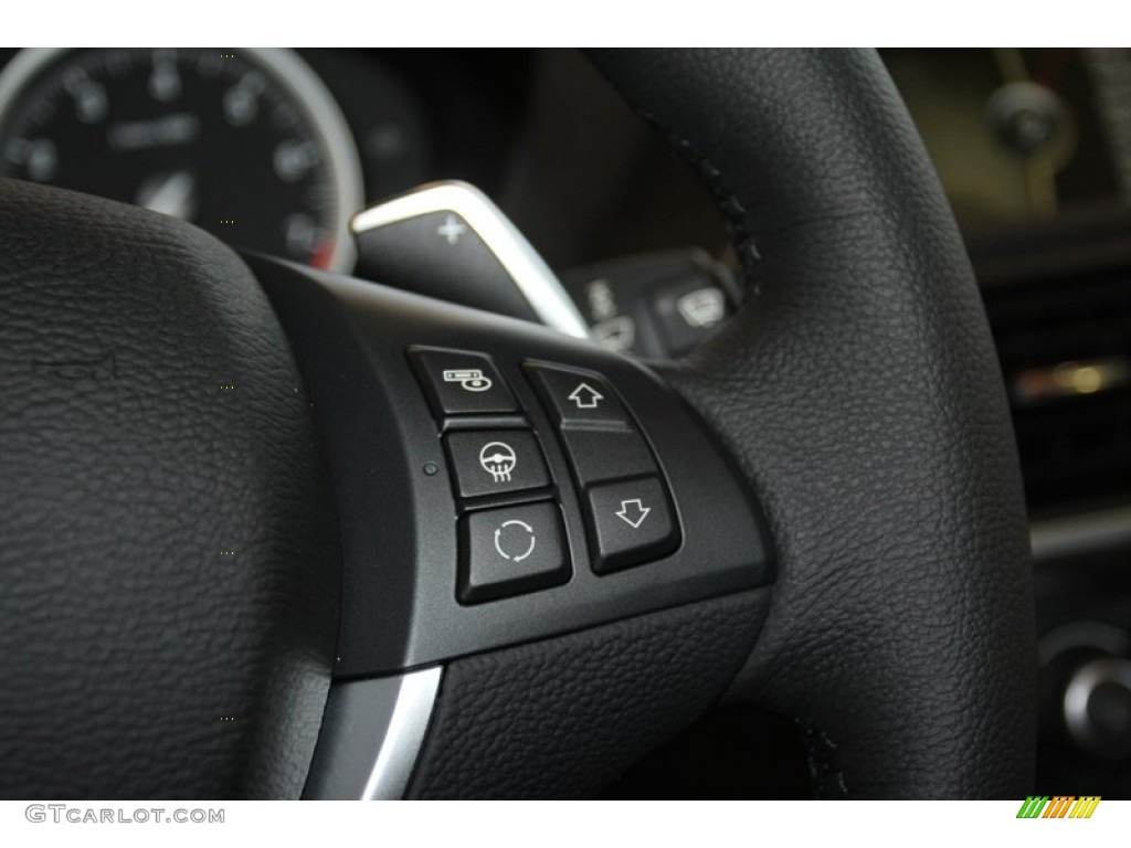2013 BMW X6 xDrive50i Controls Photo #71087635
