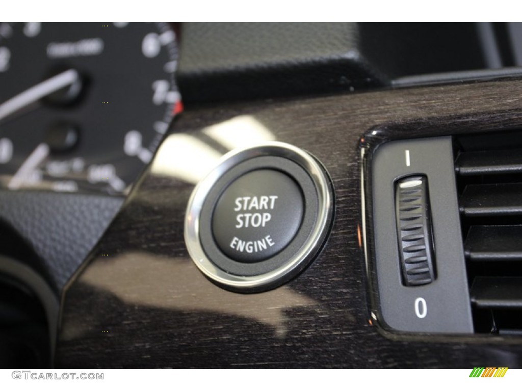 2013 BMW 3 Series 335i Coupe Controls Photo #71087875