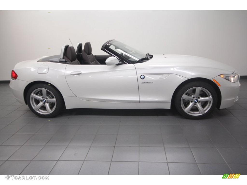 2013 Z4 sDrive 28i - Mineral White Metallic / Canyon Brown photo #2