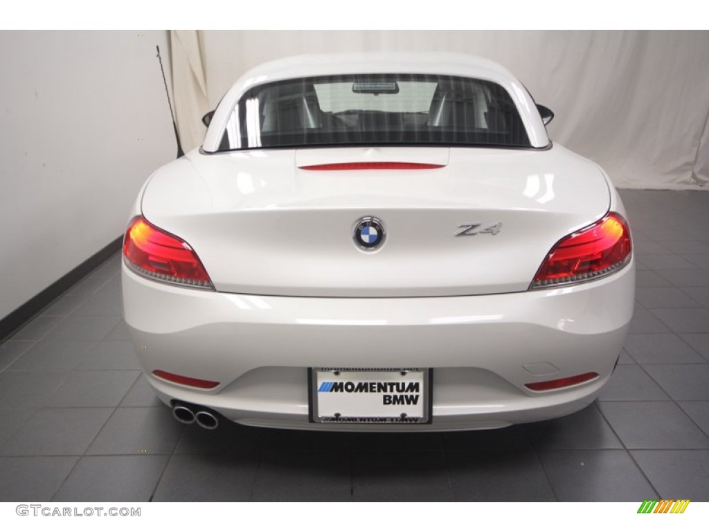 2013 Z4 sDrive 28i - Mineral White Metallic / Canyon Brown photo #11