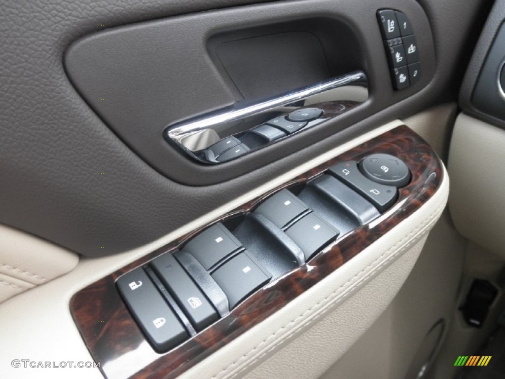2013 GMC Sierra 2500HD Denali Crew Cab 4x4 Controls Photo #71088310