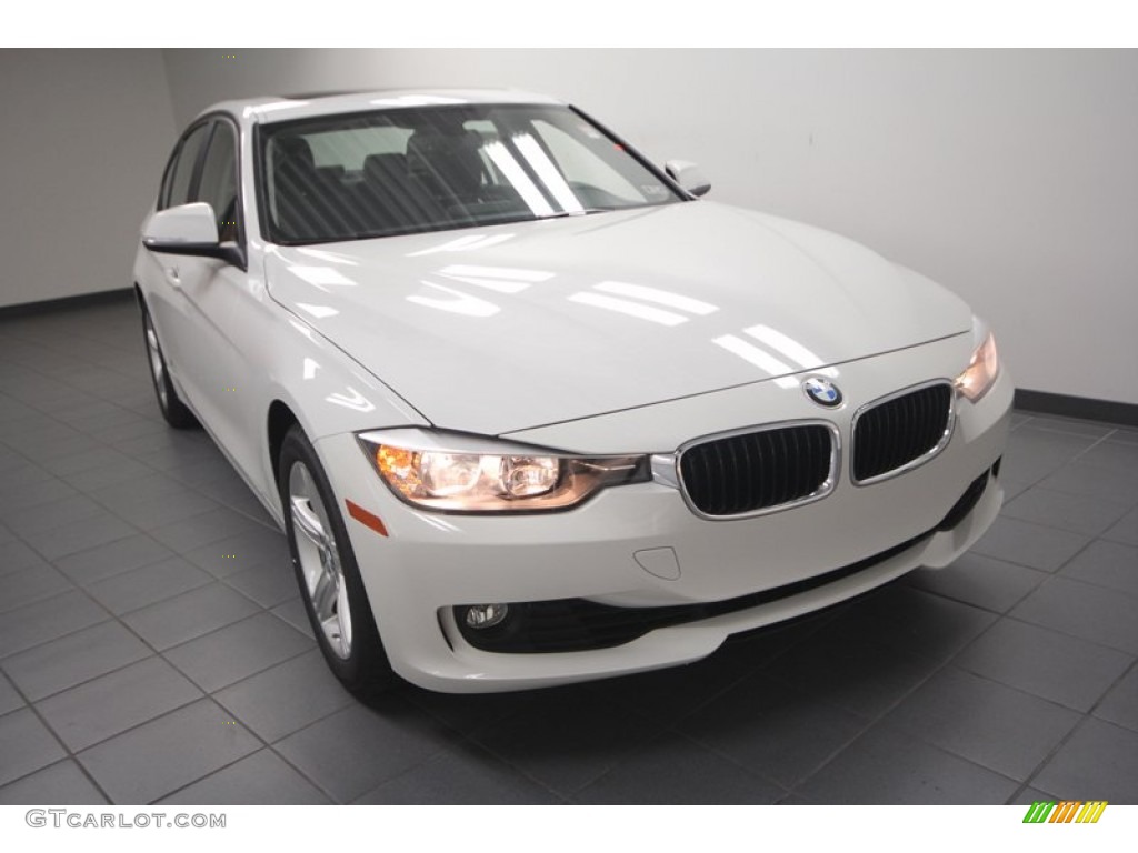 2013 3 Series 328i Sedan - Alpine White / Black photo #5