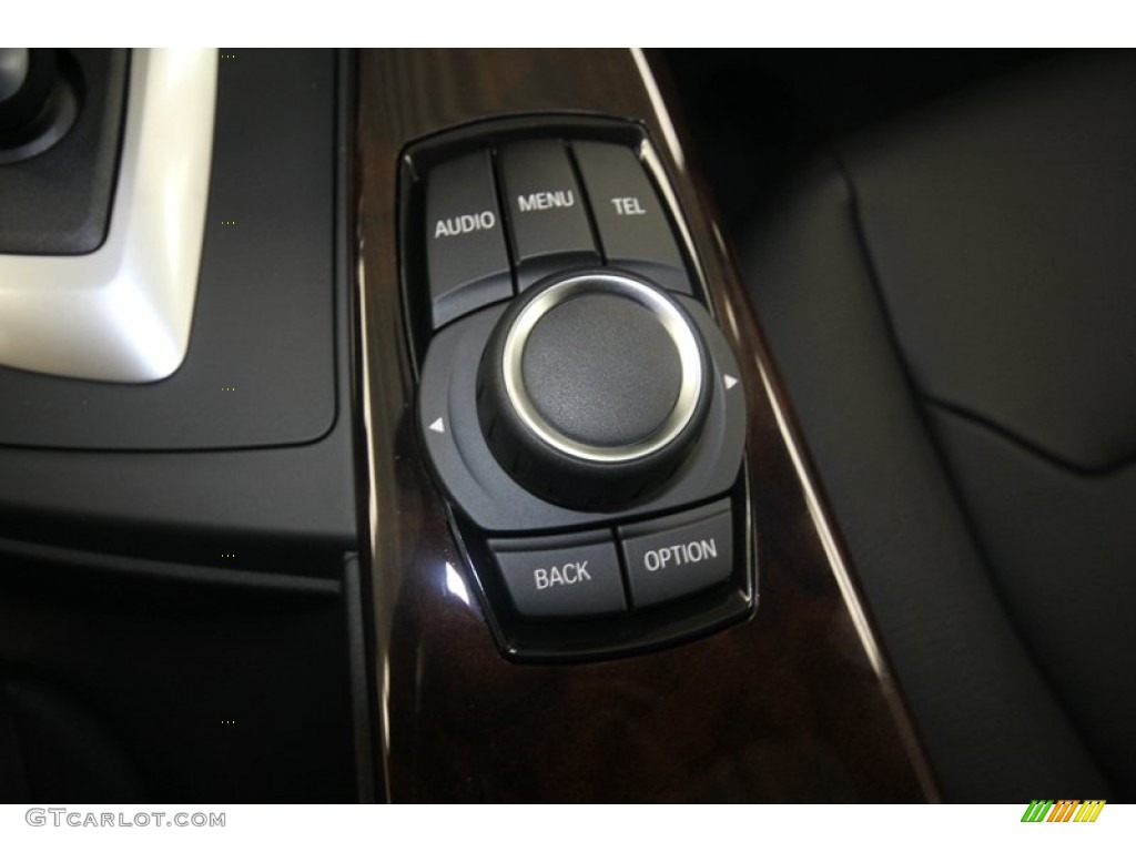 2013 3 Series 328i Sedan - Alpine White / Black photo #18