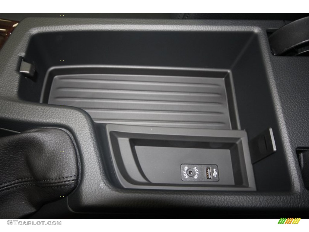 2013 3 Series 328i Sedan - Alpine White / Black photo #19