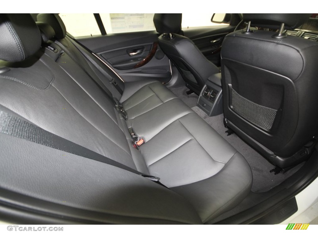 2013 3 Series 328i Sedan - Alpine White / Black photo #23