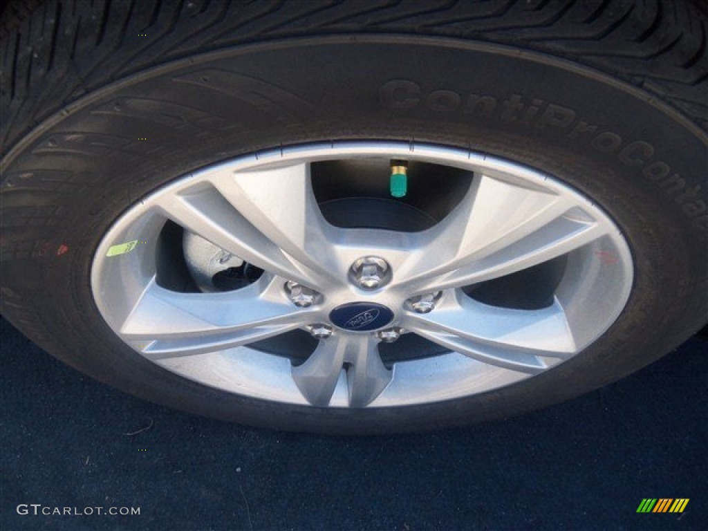 2013 Focus SE Sedan - Tuxedo Black / Charcoal Black photo #9