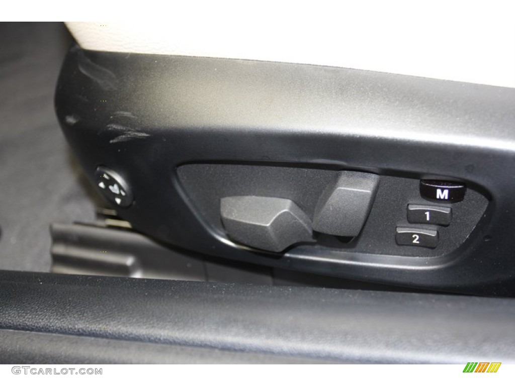 2013 BMW 3 Series 328i Convertible Controls Photo #71091693