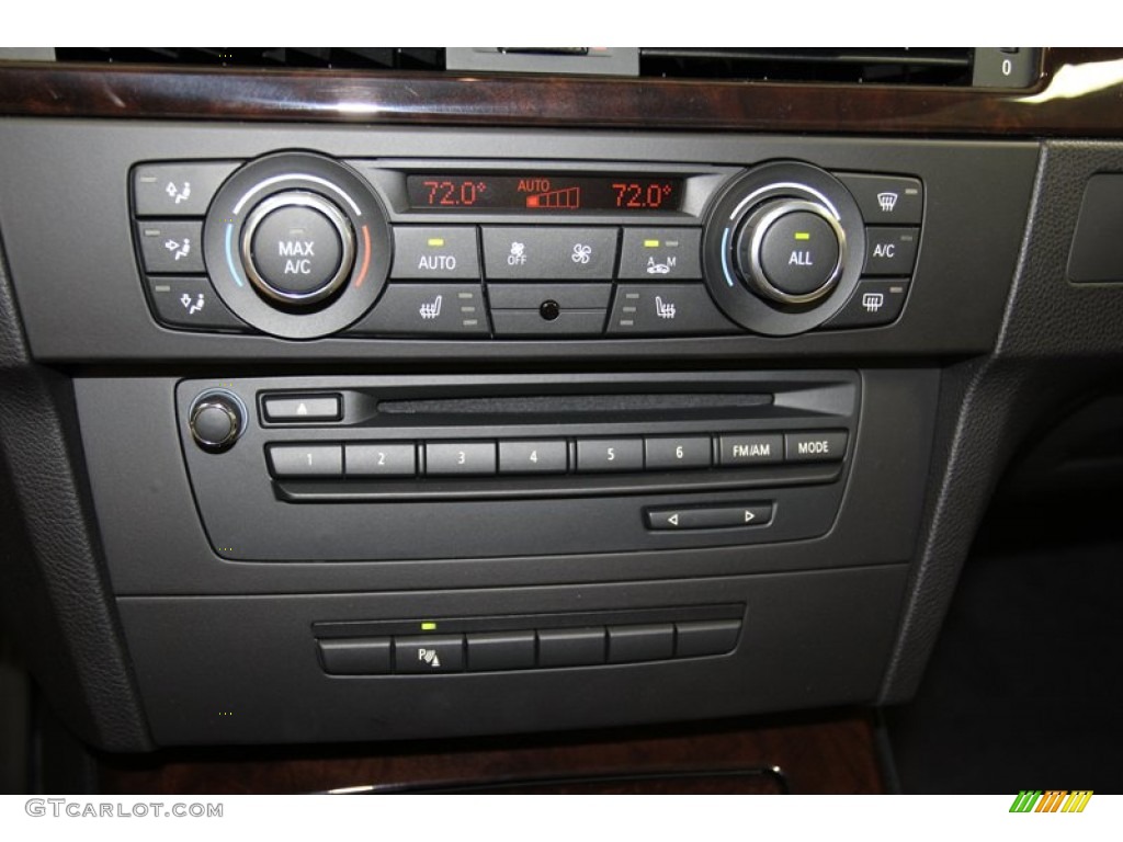 2013 BMW 3 Series 328i Convertible Controls Photo #71091715