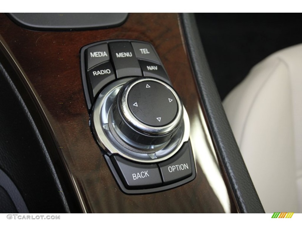 2013 BMW 3 Series 328i Convertible Controls Photo #71091730