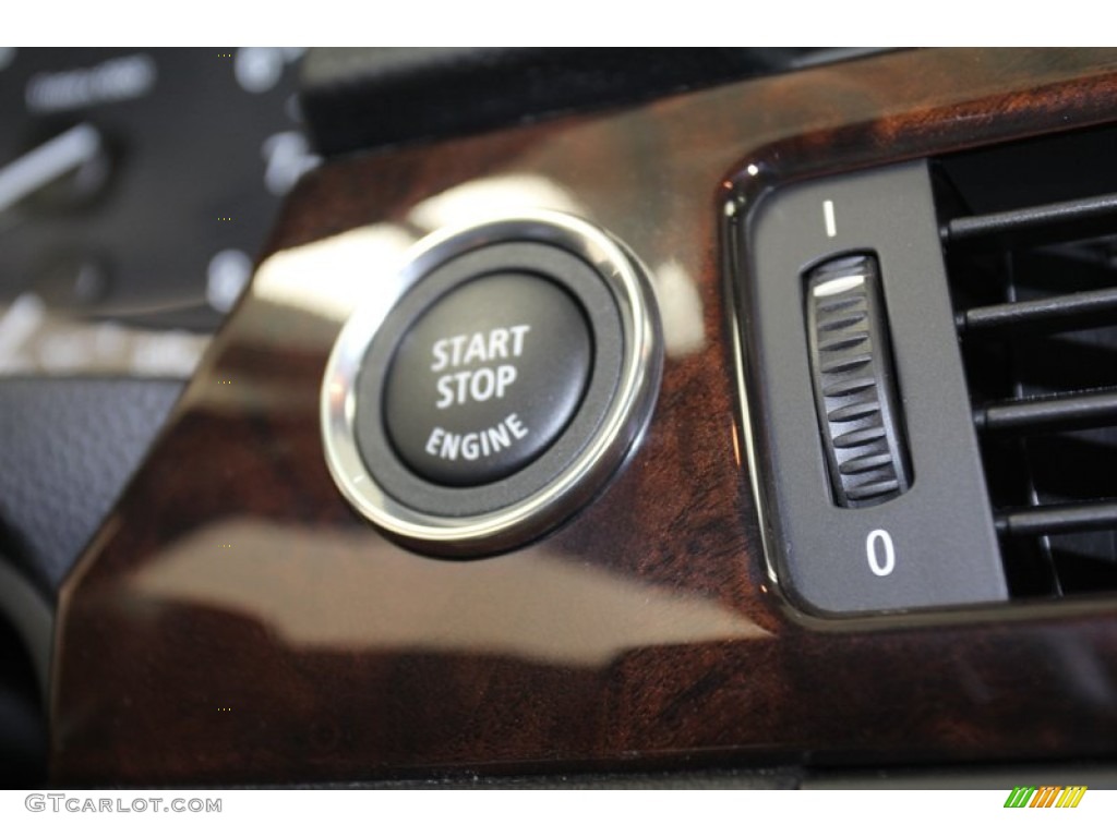 2013 BMW 3 Series 328i Convertible Controls Photo #71091754