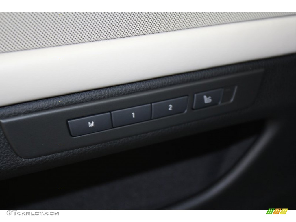 2013 BMW 5 Series 550i Sedan Controls Photo #71093233