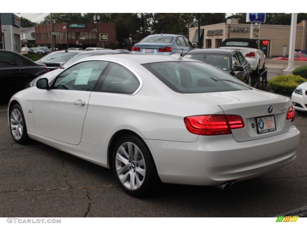 2011 3 Series 328i xDrive Coupe - Alpine White / Black photo #7