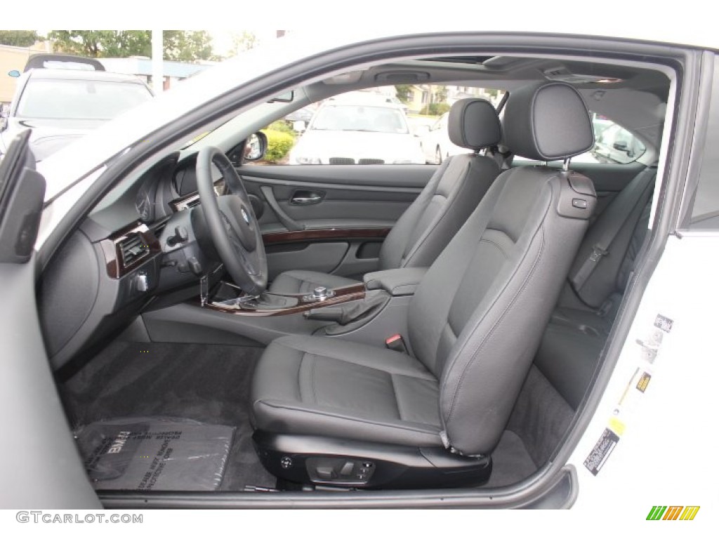 2011 3 Series 328i xDrive Coupe - Alpine White / Black photo #11