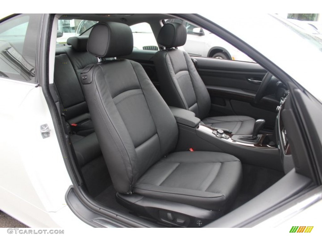 2011 3 Series 328i xDrive Coupe - Alpine White / Black photo #27