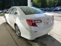 Super White - Camry SE Photo No. 4