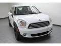 Light White - Cooper Countryman Photo No. 5