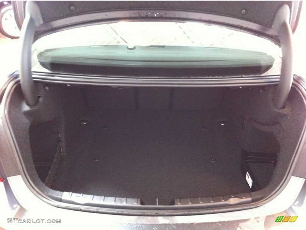 2013 BMW 3 Series 328i xDrive Sedan Trunk Photo #71097007