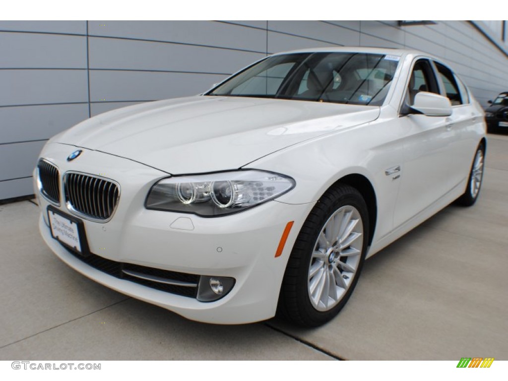 2012 5 Series 535i xDrive Sedan - Alpine White / Oyster/Black photo #1