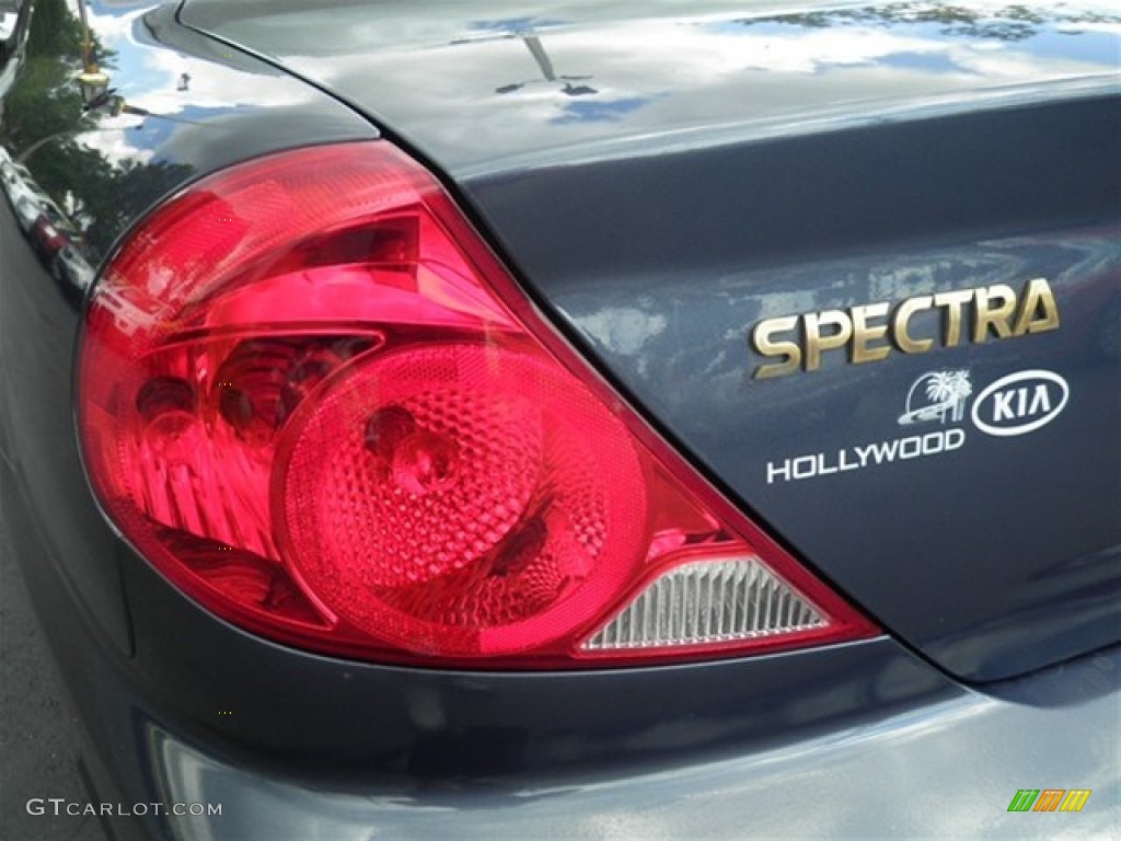 2002 Spectra LS Sedan - Slate Blue / Beige photo #15
