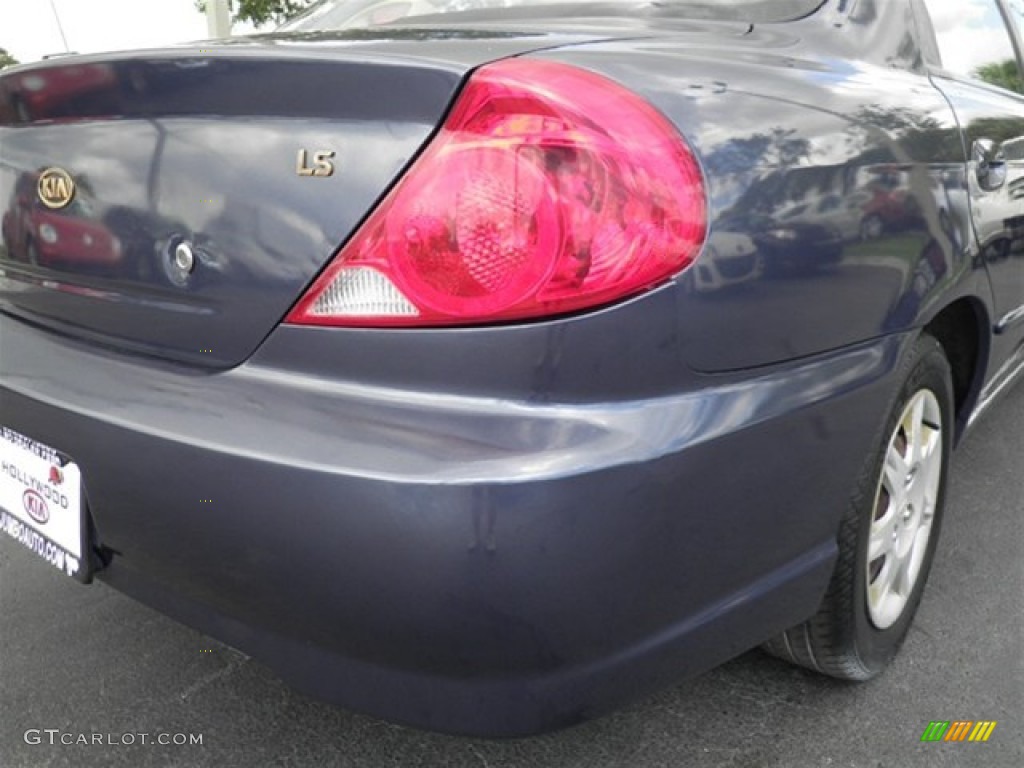 2002 Spectra LS Sedan - Slate Blue / Beige photo #20