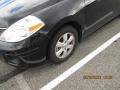 Super Black - Versa 1.8 SL Hatchback Photo No. 9