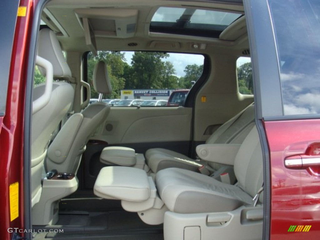 2011 Sienna Limited AWD - Salsa Red Pearl / Bisque photo #19