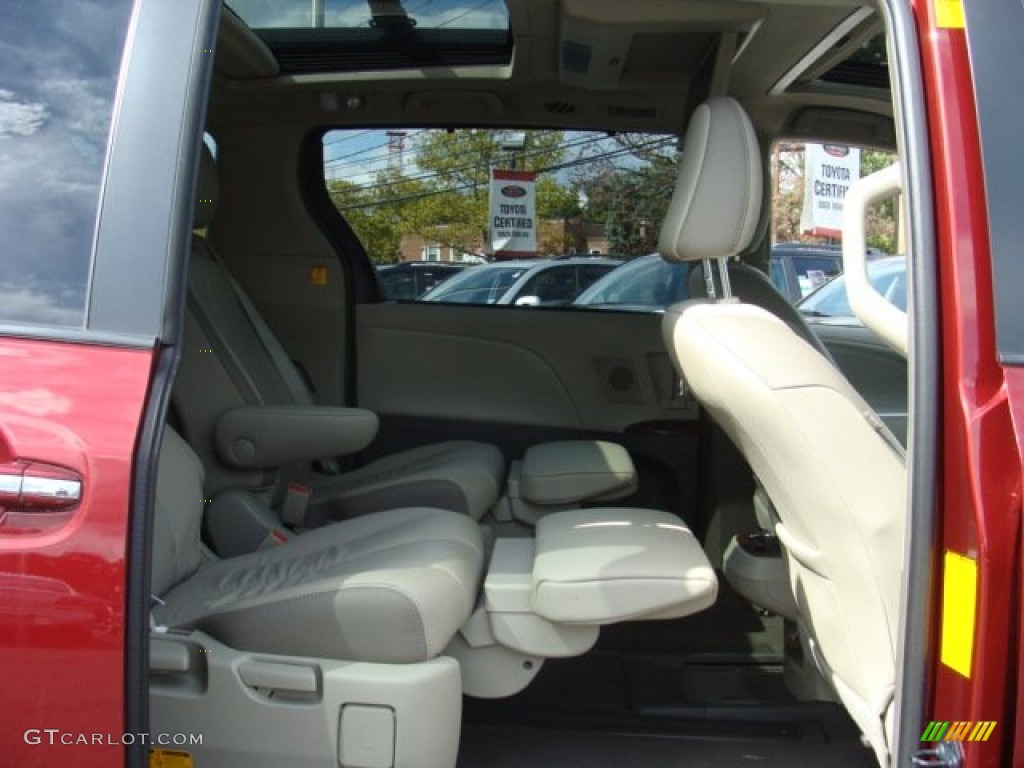 2011 Sienna Limited AWD - Salsa Red Pearl / Bisque photo #22