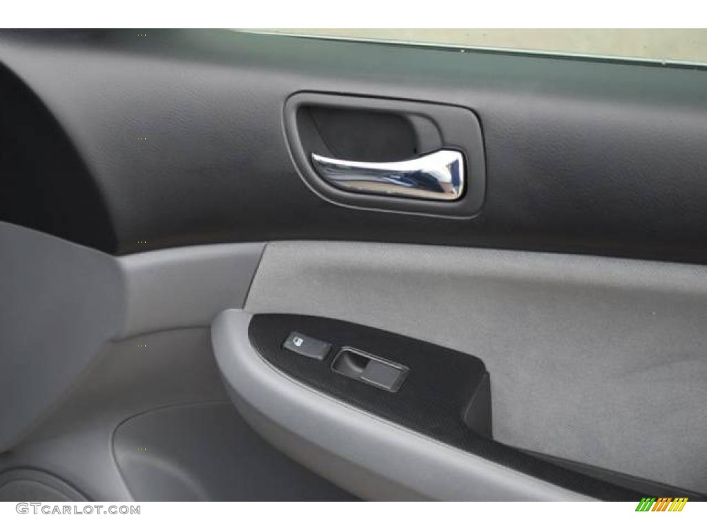 2006 Accord SE Sedan - Royal Blue Pearl / Gray photo #22