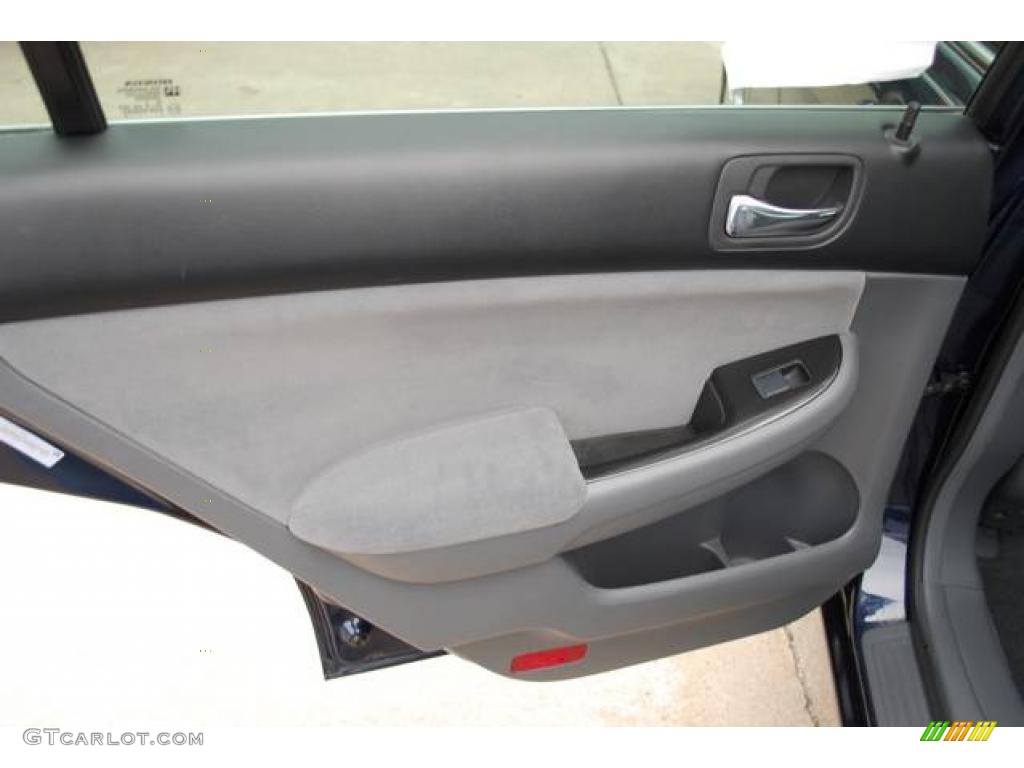 2006 Accord SE Sedan - Royal Blue Pearl / Gray photo #27