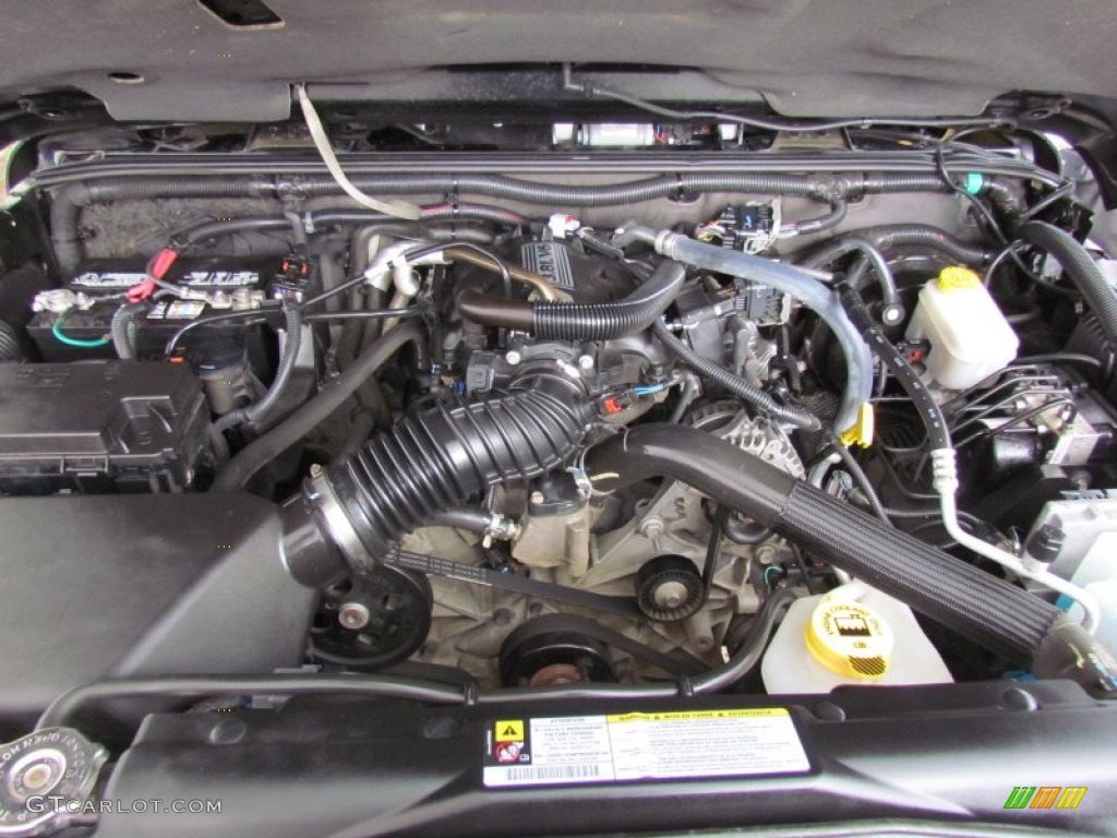 2010 Jeep Wrangler Unlimited Mountain Edition 4x4 Engine Photos