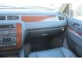 Summit White - Suburban LT 4x4 Photo No. 17