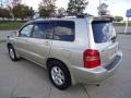 2001 Vintage Gold Metallic Toyota Highlander Limited  photo #2