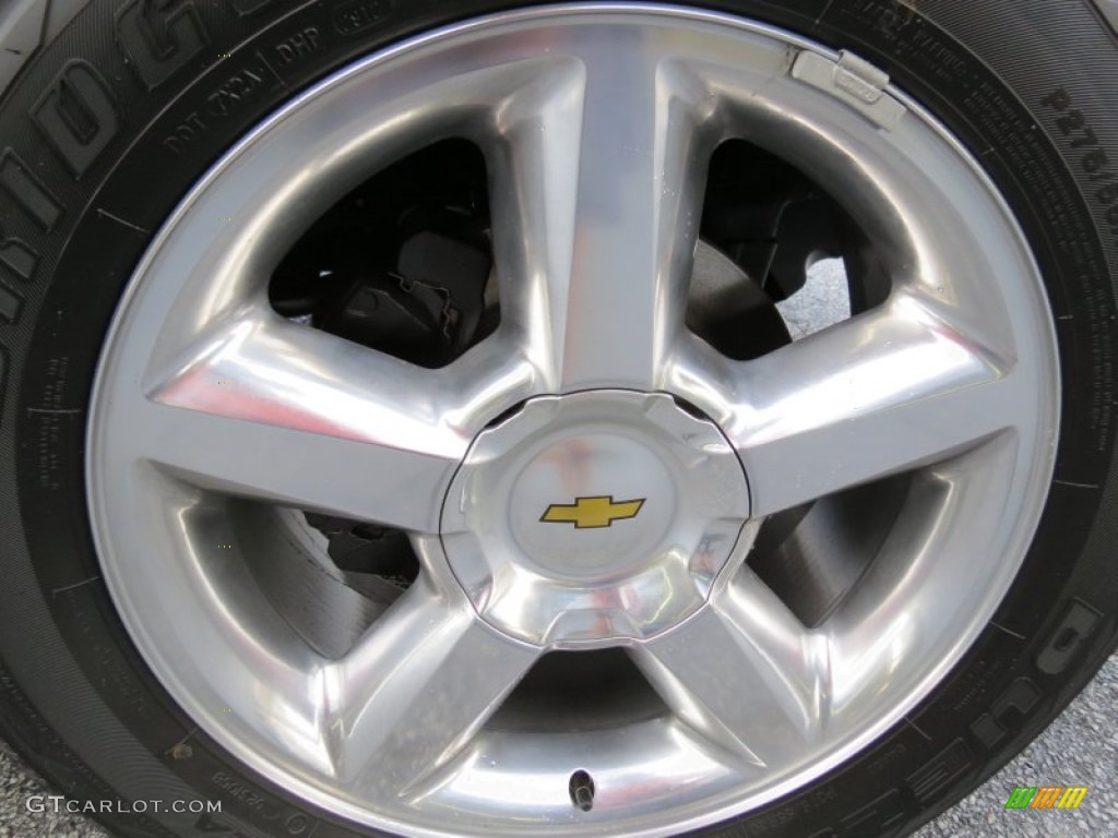 2013 Chevrolet Avalanche LS Wheel Photos