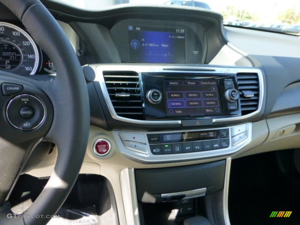 2013 Honda Accord EX-L Sedan Controls Photo #71110004